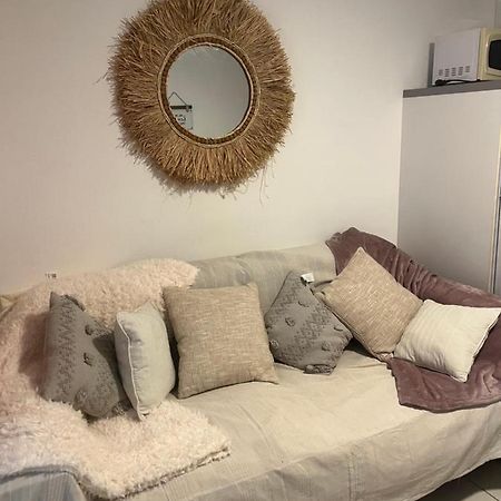 Апартаменты P'Tit Cosy St Denis - Centre Сен-Дени Экстерьер фото