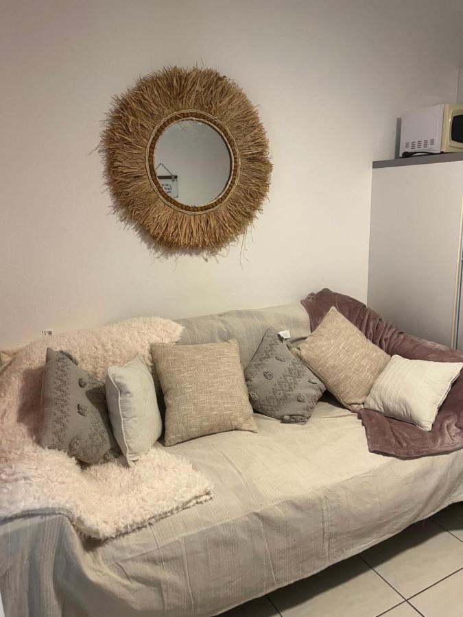 Апартаменты P'Tit Cosy St Denis - Centre Сен-Дени Экстерьер фото